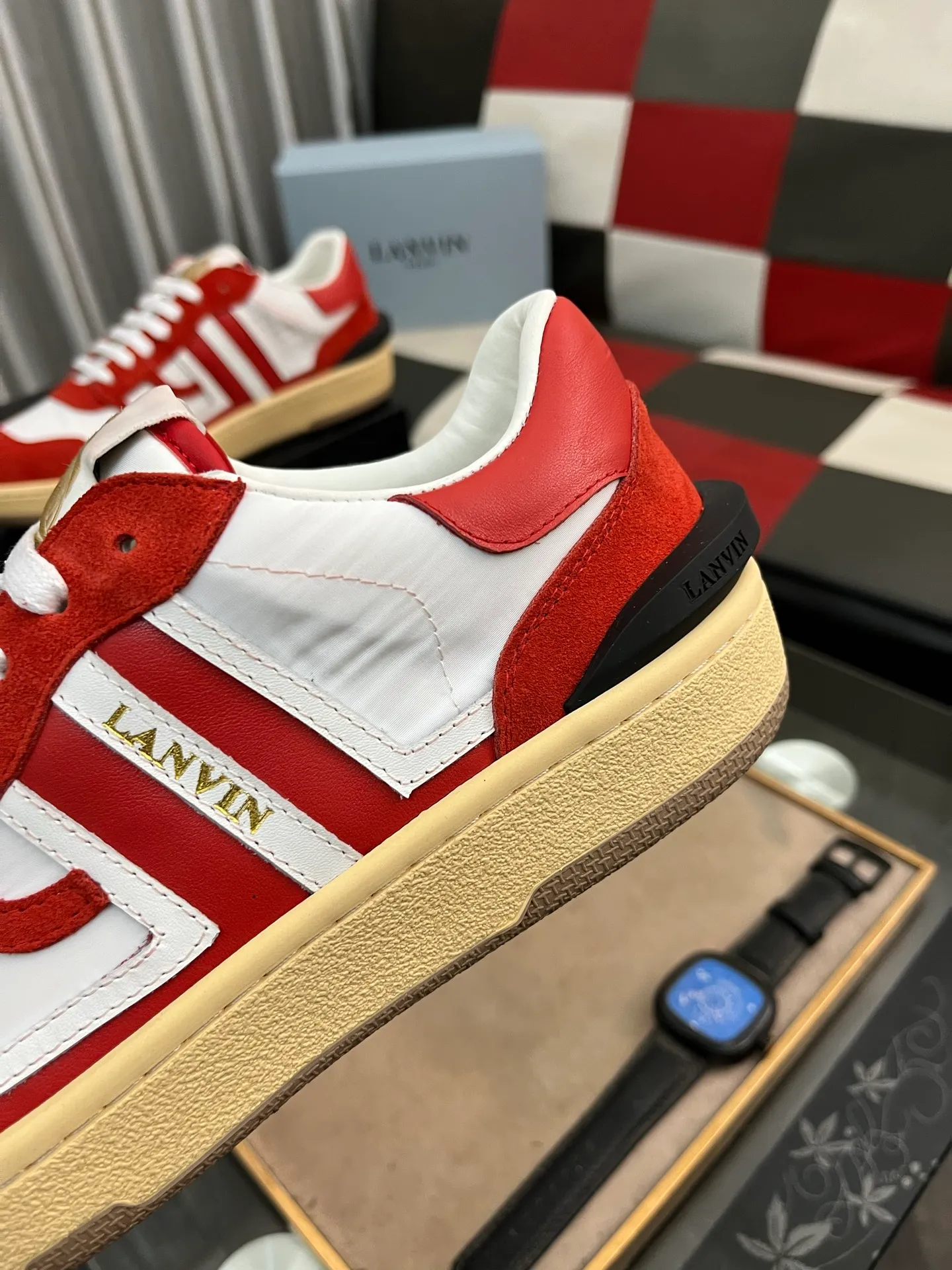 Men's men's shoes 💰540⌚️⌚️❗️Lanvin# Lanvin spring and summer series new colors latest lace up fashion casual forrest shoes running shoes ~ bumpr high quality couple series‼ ️ The latest trendy products of the season 🌈Many bloggers have started buying original models and custom-made them. The uppers are made of nubuck leather. They are very versatile, fashionable and casual, and are comfortable on the feet. Recommended for personal use! The original molded rubber backing with clear logo is wear-resistant. Standard code for couples: female code 35~40, male code 38-45